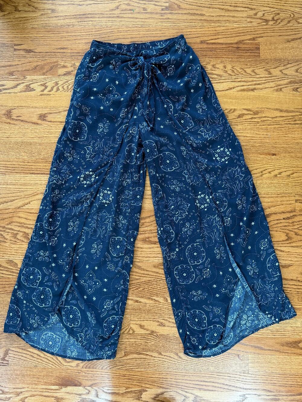 Abercrombie Fitch Split Leg Tie-Front Wrap Around Palazzo Harem M Pant Festival